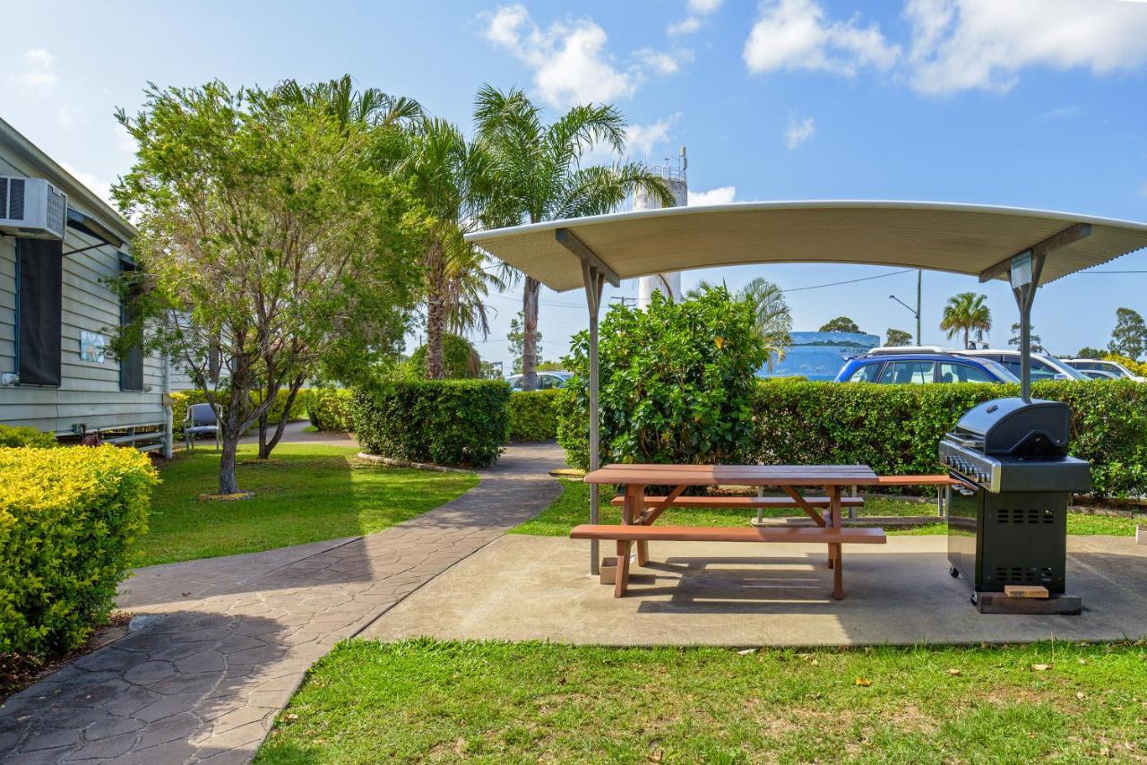 Tin Can Bay'S Sleepy Lagoon Motel Экстерьер фото